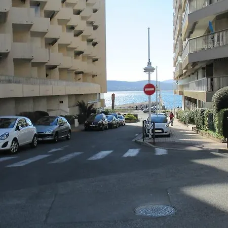 Promenade Des Bains